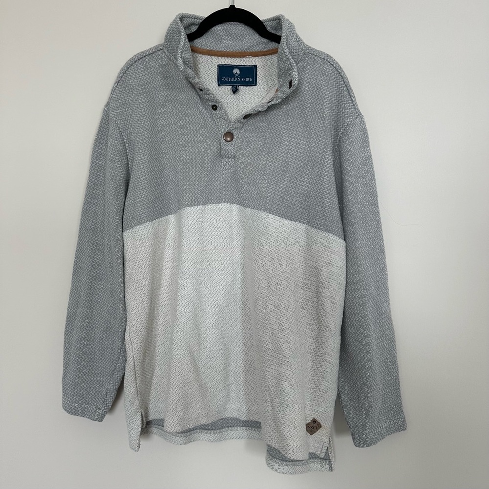Southern Shirt pullover size L